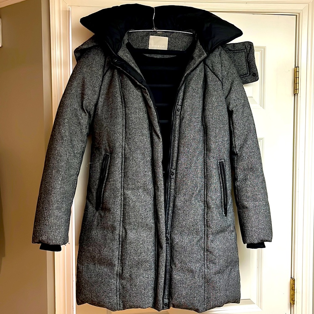 Women's down coat by Soia & Kyo. Size medium. Warmest coat EVER!